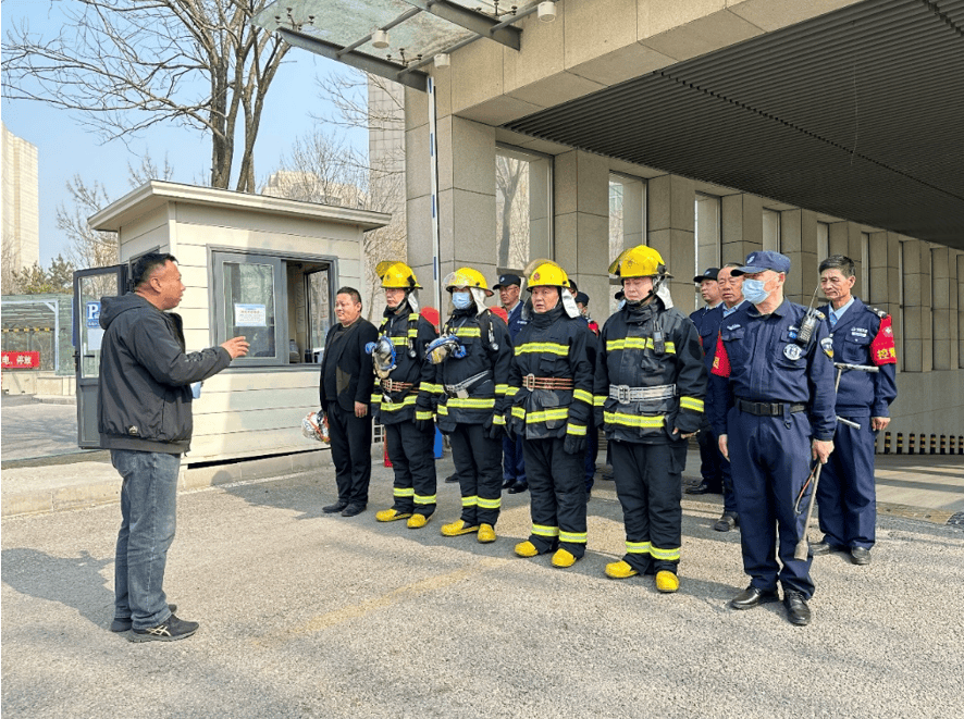 “邦际”音讯｜“防患于未燃”！北京大学邦际病院展开电动自行车火警应急措置练习雷竞技APP(图2)